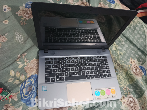 ASUS